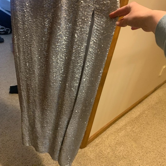 Adrianna Papell Sequence Gown - Picture 4 of 5